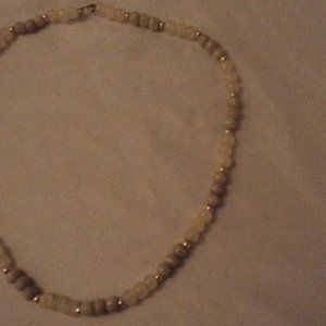 MOONSTONE NECKLESS